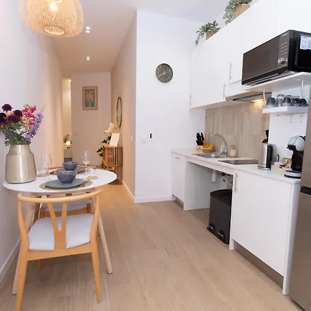 New! Luxury & Close To Metro! Between & Center * Valencia