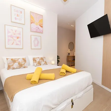 Apartment New! Luxury & Close To Metro! Between & Center