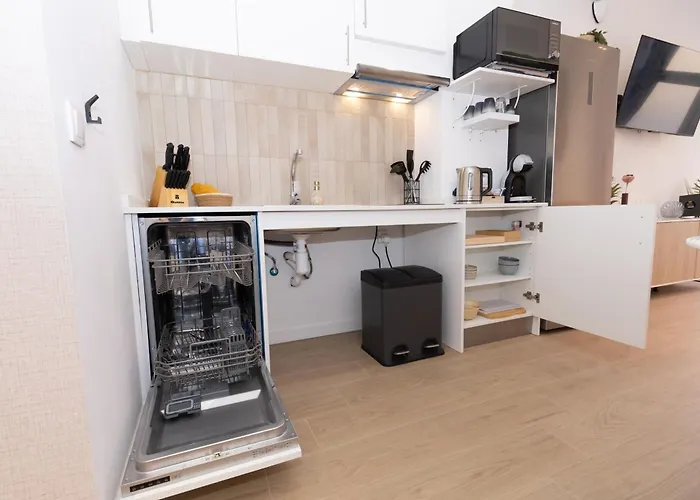 Apartament Casa Novi - Close To Beach, Center & Metro Walencja
